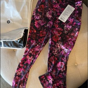 BNWT Lululemon Speed Up Tight 28" Size 6 in Fluoro Floral Multi